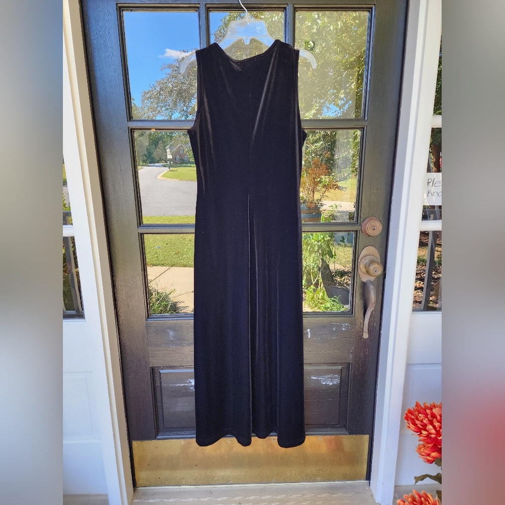 8p VELOUR black MIDI Dress - Picture 10 of 13